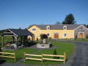 Roadtrip to the Eastern Townships: Wine and Cider Tastings