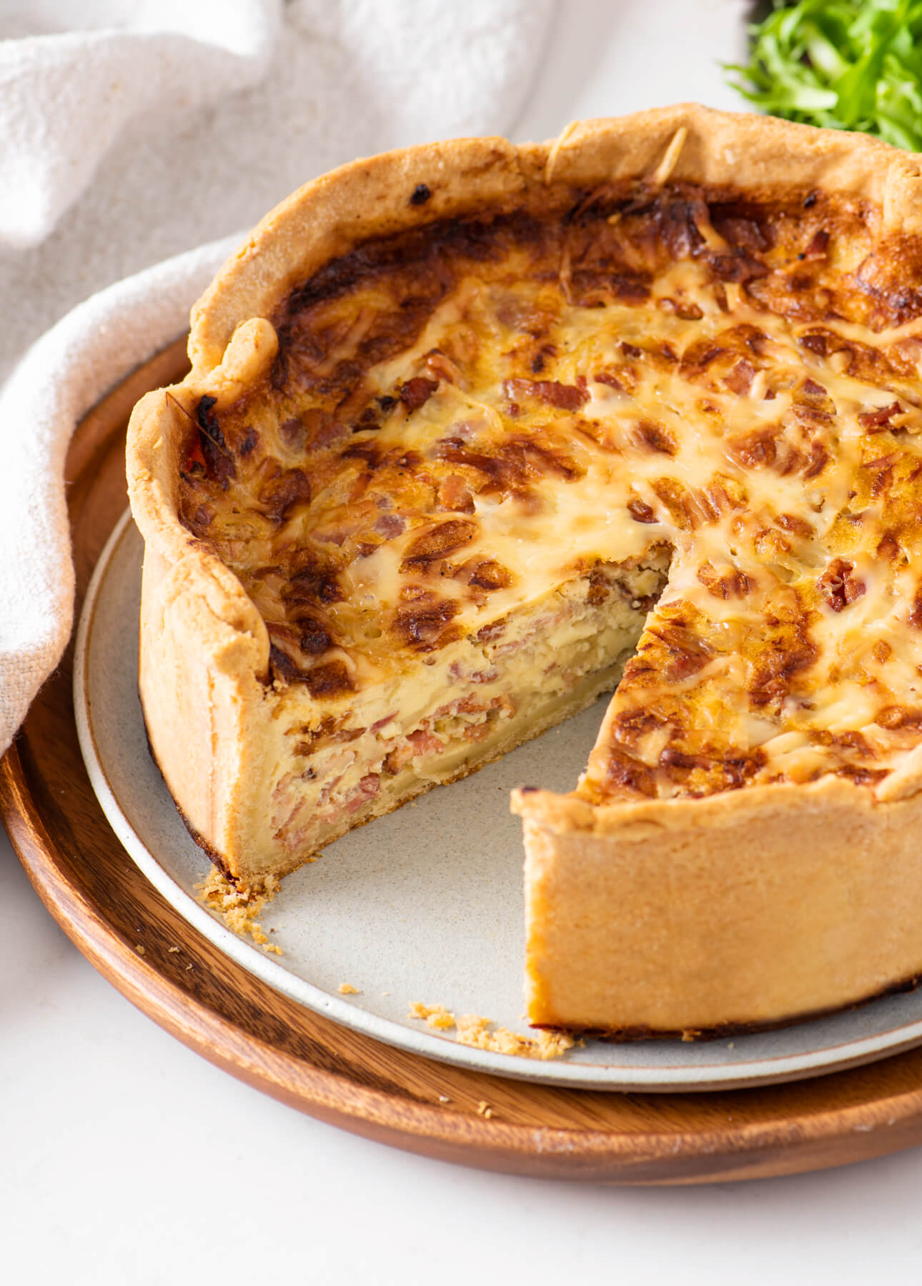 How to Make Classic Quiche Lorraine // FoodNouveau.com