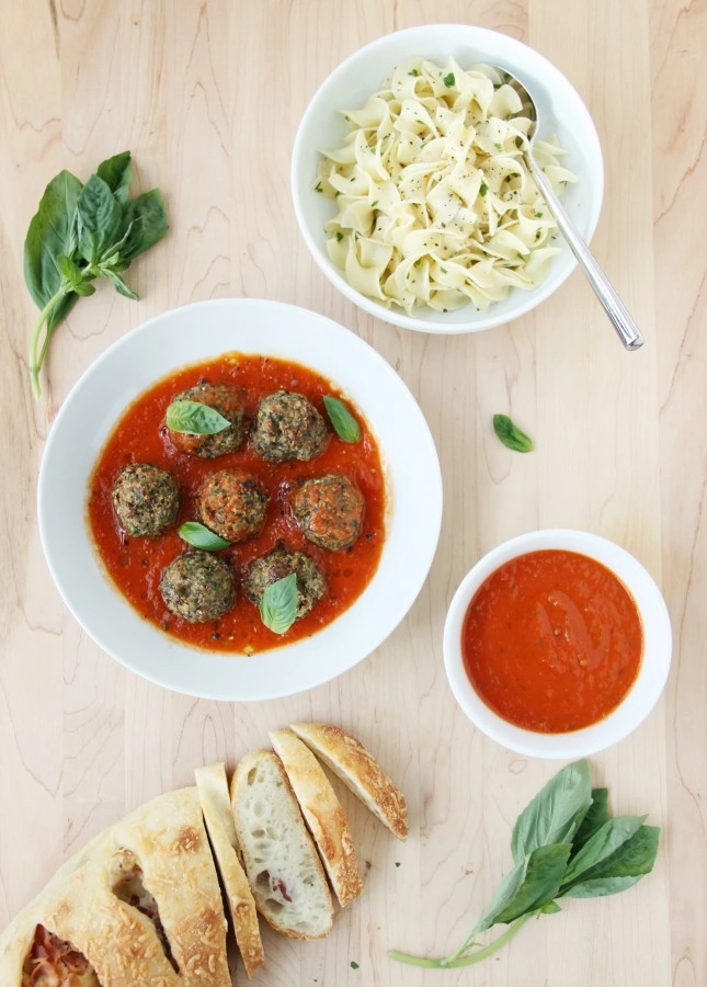Quick, Easy, and Delicious: No-Roll Turkey Meatballs with Spinach and Raisins // FoodNouveau.com