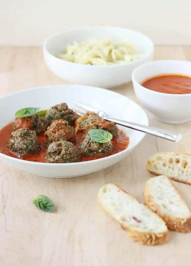 Quick, Easy, and Delicious: No-Roll Turkey Meatballs with Spinach and Raisins // FoodNouveau.com