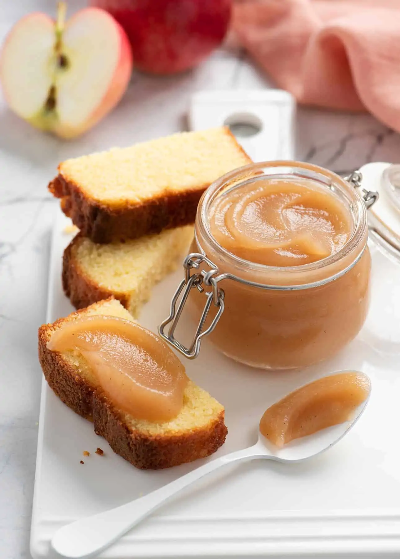 No-Butter Apple Butter (Dairy-Free, Vegan Recipe with How-To Video!) // FoodNouveau.com