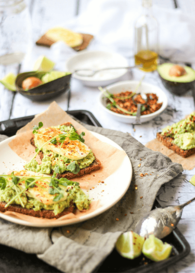 Healthy Breakfast- The Avocado Toast Infatuation // Food Nouveau