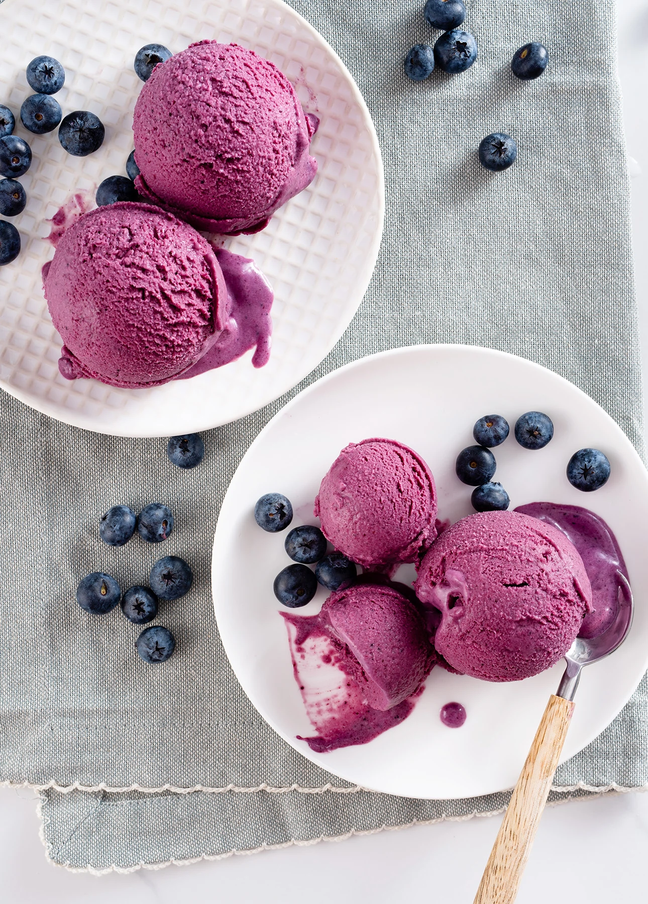 Blueberry Gelato, a flavor that works especially well when made with a vegan gelato base // FoodNouveau.com