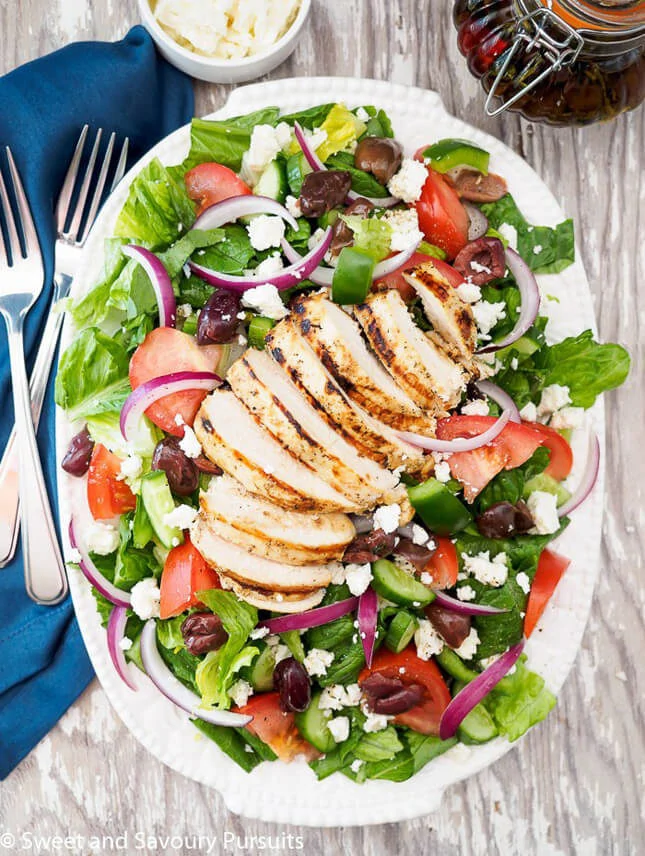 Greek Salad with Grilled Chicken, by Sweet and Savoury Pursuits // FoodNouveau.com