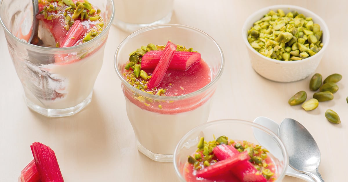 Elegant Rhubarb Panna Cotta