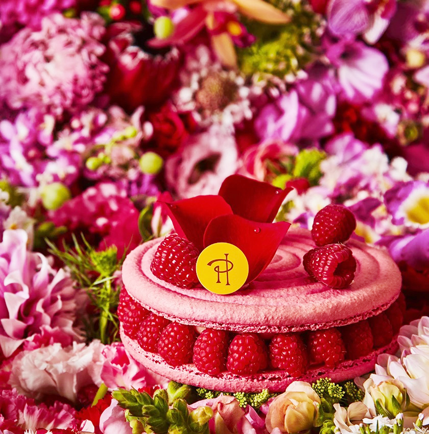 Ispahan (raspberry and rose) French macaron by legendary pastry chef Pierre Hermé // FoodNouveau.com