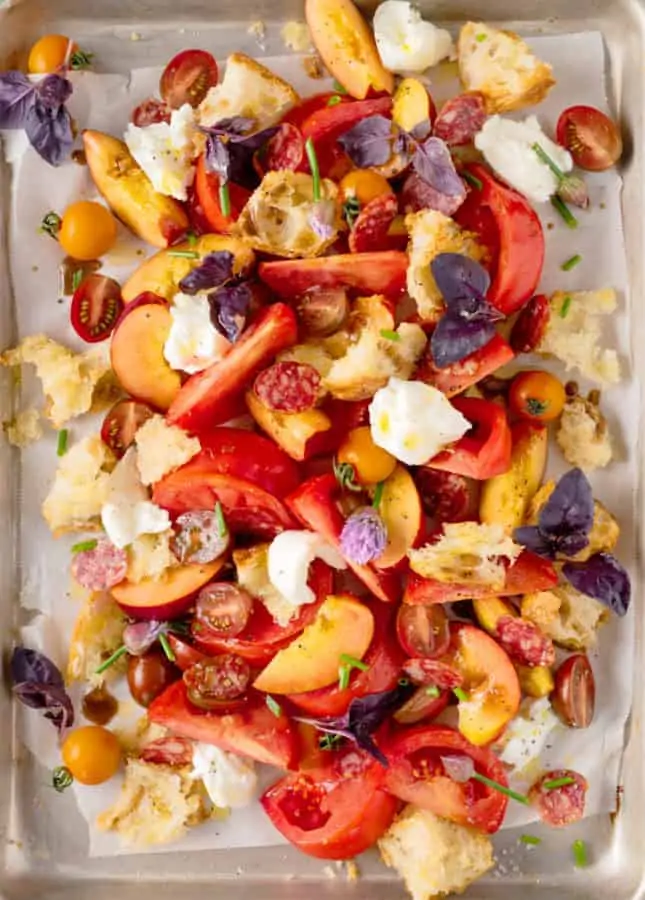 Summer Panzanella Salad // FoodNouveau.com