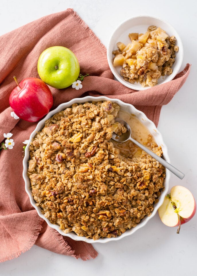 Dairy-Free Apple Crumble // FoodNouveau.com