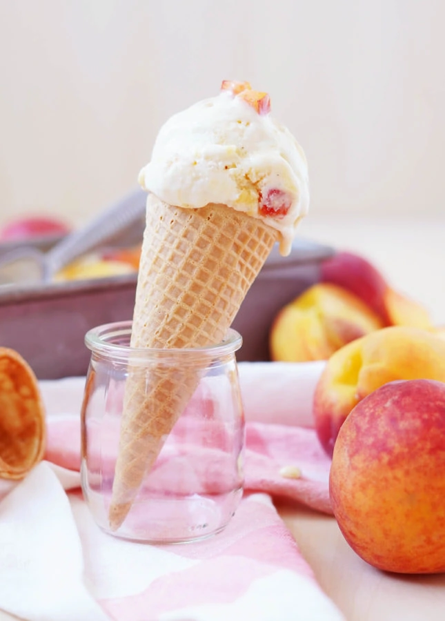 Fresh Peach Gelato // FoodNouveau.com