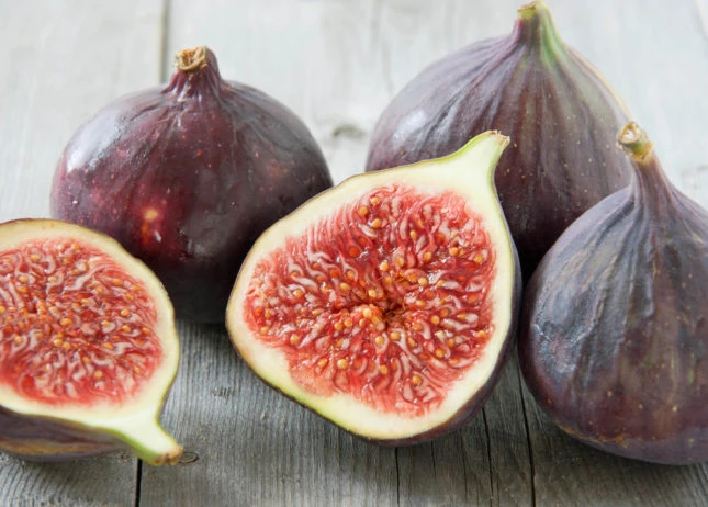 Fresh Figs // FoodNouveau.com