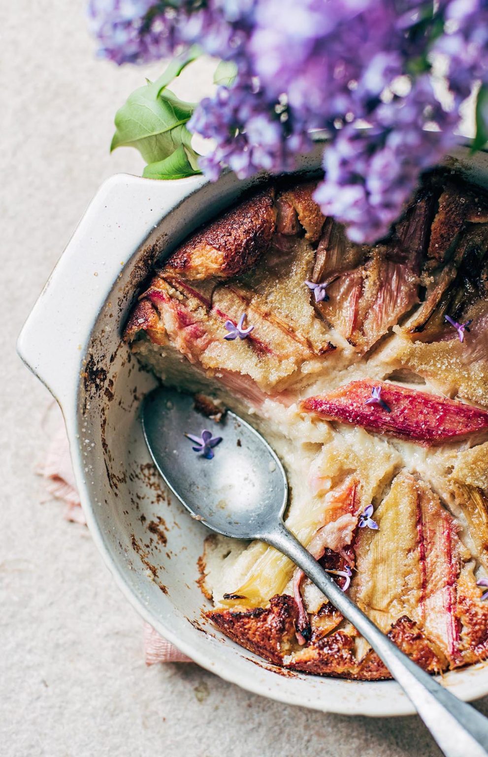 25 Rhubarb Dessert Recipes for Spring - Food Nouveau