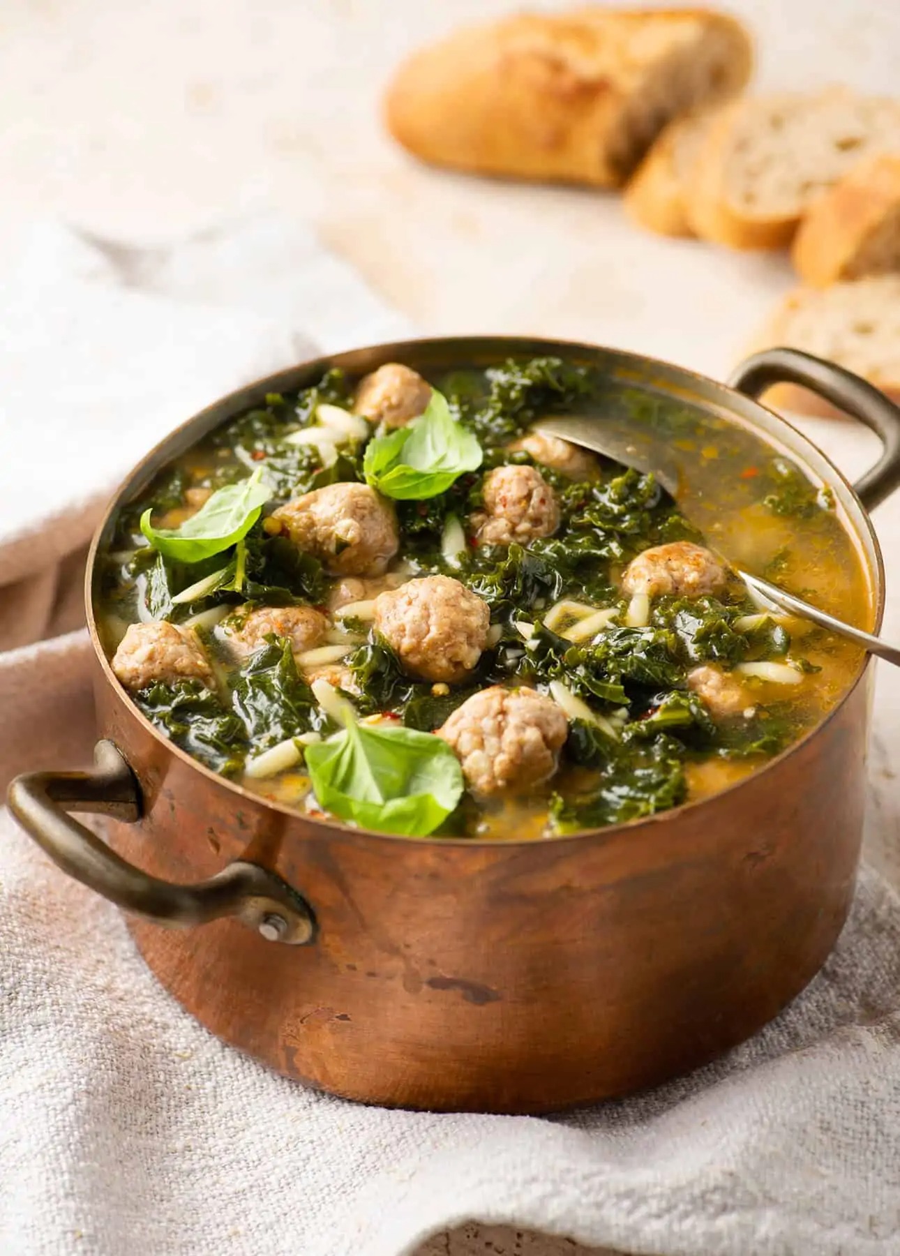 Italian Wedding Soup by Food Nouveau // 21 Easy Authentic Italian Pasta Dishes for Weeknight Dinners