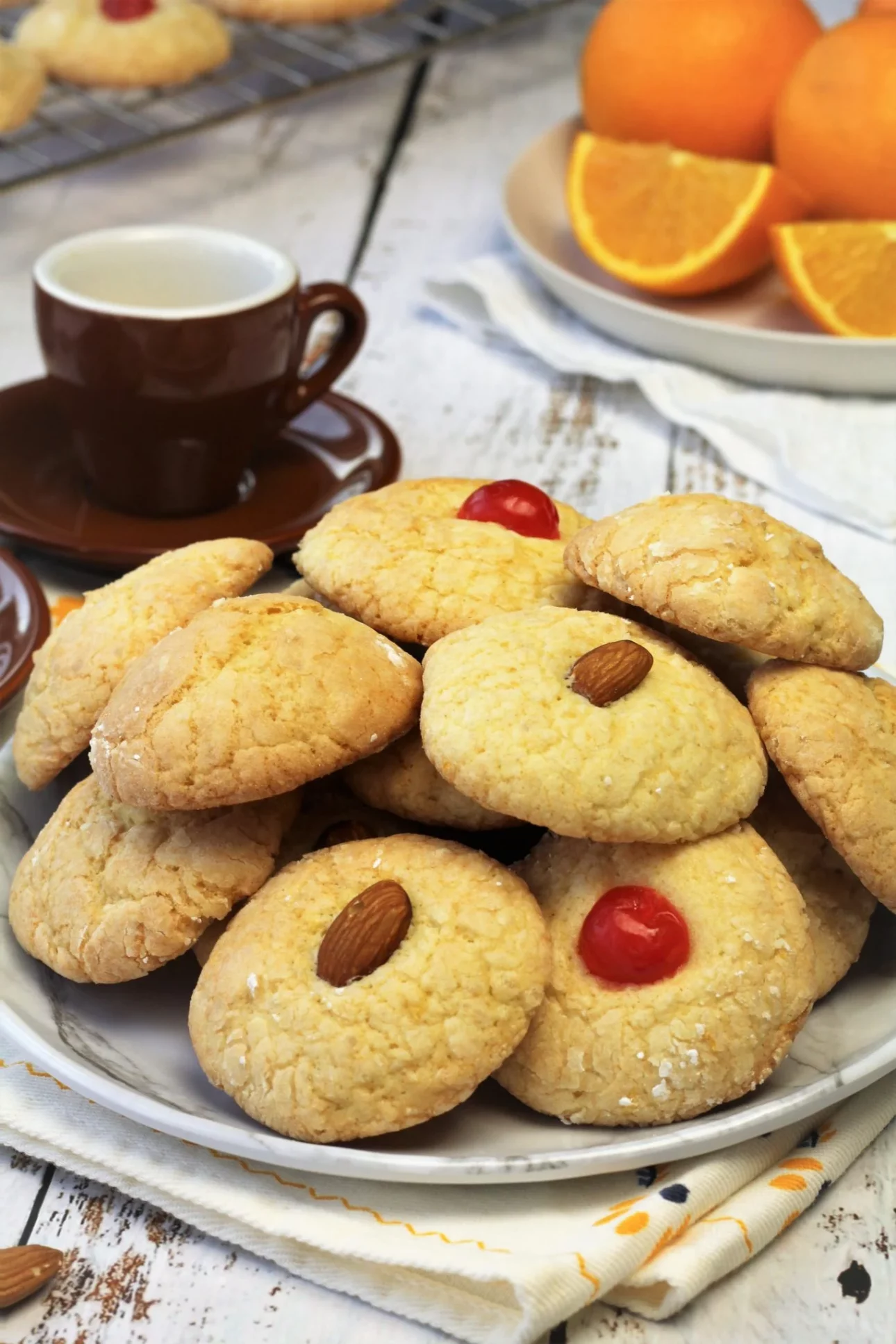 Italian Orange Juice Cookies by Mangia Bedda // FoodNouveau.com