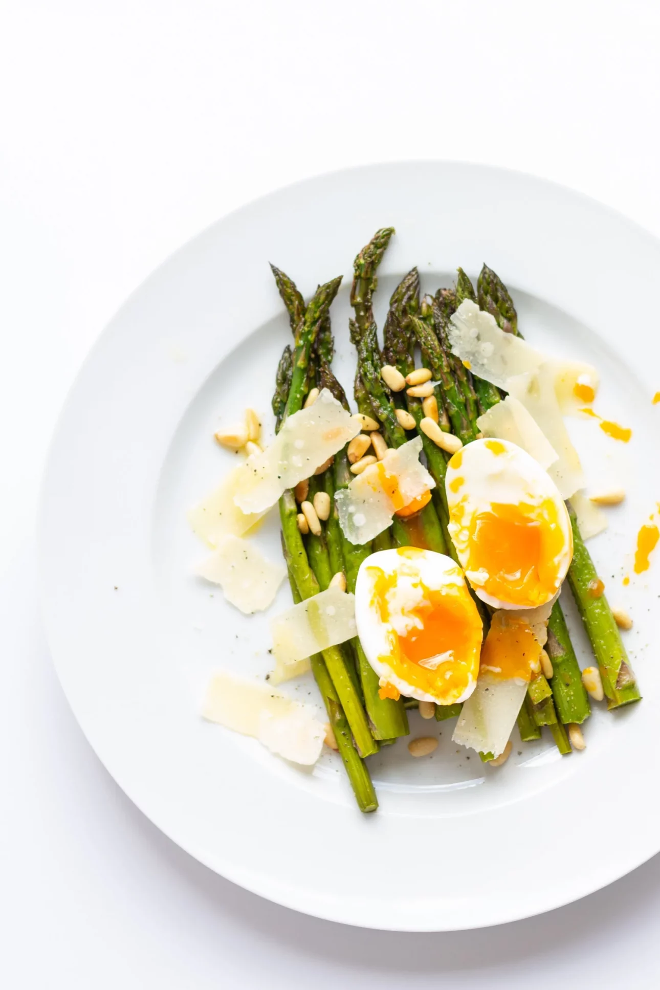 Roasted Asparagus with Egg and Parmesan Salad by Maple and Mango // FoodNouveau.com