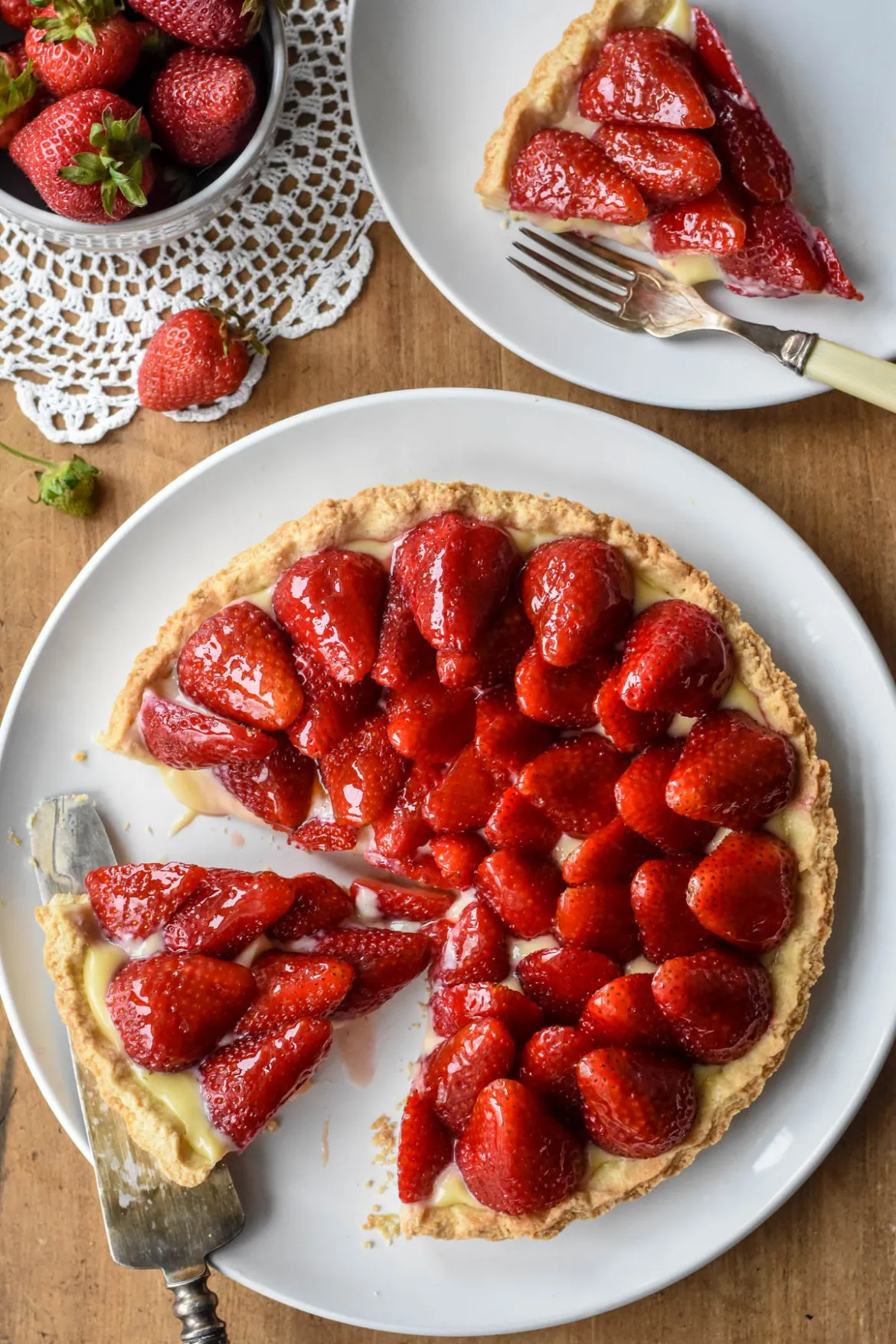 Classic French Strawberry Tart by Pardon Your French // FoodNouveau.com