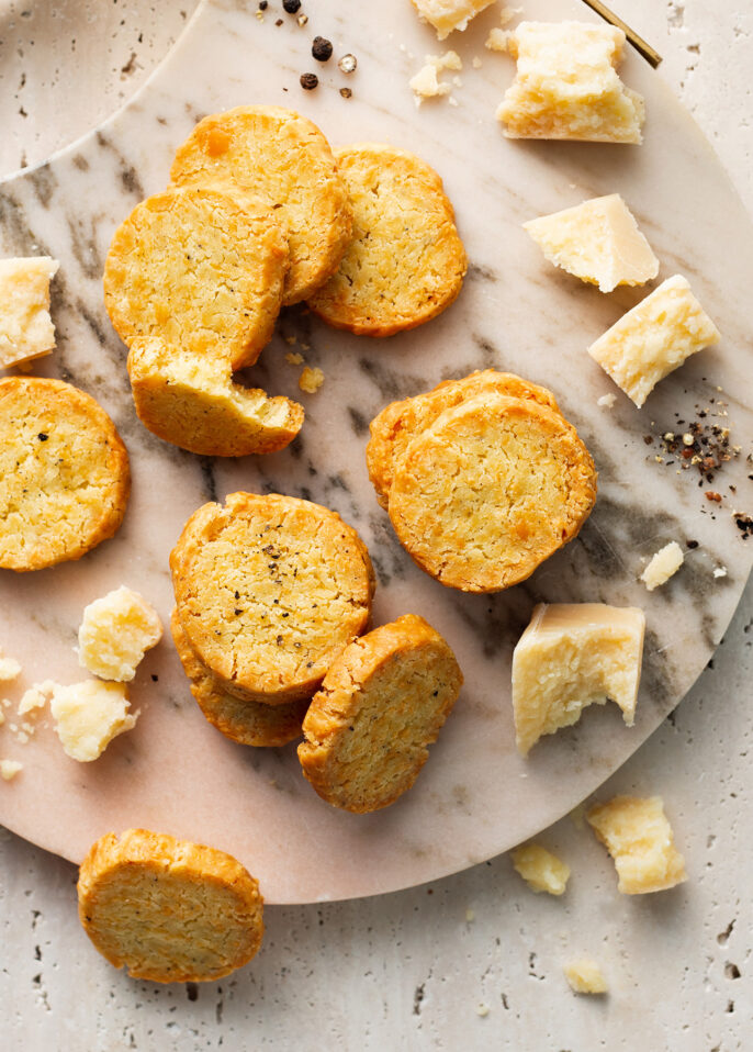 Parmesan Sablés: easy slice-and-bake savory crackers made with parmesan cheese and black pepper // FoodNouveau.com