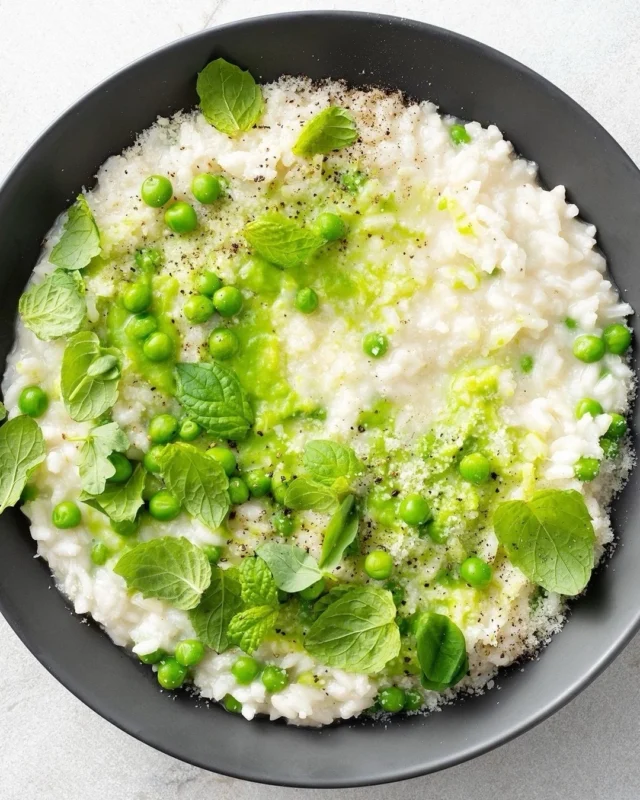 Sweet Pea Risotto 🫛🌱
.
Sweet pea risotto is my definition of late-spring comfort: creamy and soothing, but still fresh and bright thanks to those sweet little peas. I love finishing it with extra parmesan and a very generous amount of black pepper, and a heavy sprinkling of baby mint leaves, because peas and mint are a match made in heaven 👯‍♀️
.
Click the link in my profile to get my recipe for Sweet Pea Risotto, or comment RECIPE and I’ll DM it to you right away 🍚
.
https://foodnouveau.com/sweet-pea-risotto/
.
#risotto #peas #springrecipes #italianinspired #weeknightdinner