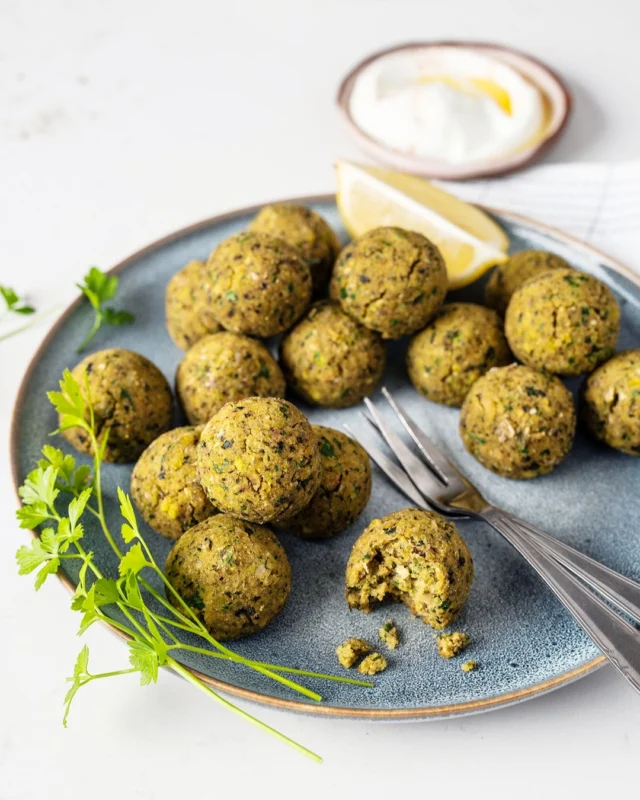 Falafels, but make them weeknight-friendly! These oven-baked pistachio falafels are crisp on the outside, tender in the middle, and packed with herbs and warm spices. The pistachios add a subtle richness that makes them taste extra special ✨
.
I love them tucked into pita with crunchy veggies and a tangy sauce, but they’re also great as a salad topper or meal-prep component. Pro tip: don’t skip resting the mixture—giving it a little time helps it hold together and keeps the texture just right 👌🏼
.
Click the link in my profile to get my recipe for Oven-Baked Pistachio Falafels, or comment RECIPE and I’ll DM it to you right away 🌿
.
https://foodnouveau.com/oven-baked-pistachio-falafels/
.
#falafel #meatlessmeals #mealpreprecipe #pistachio #weeknightdinner