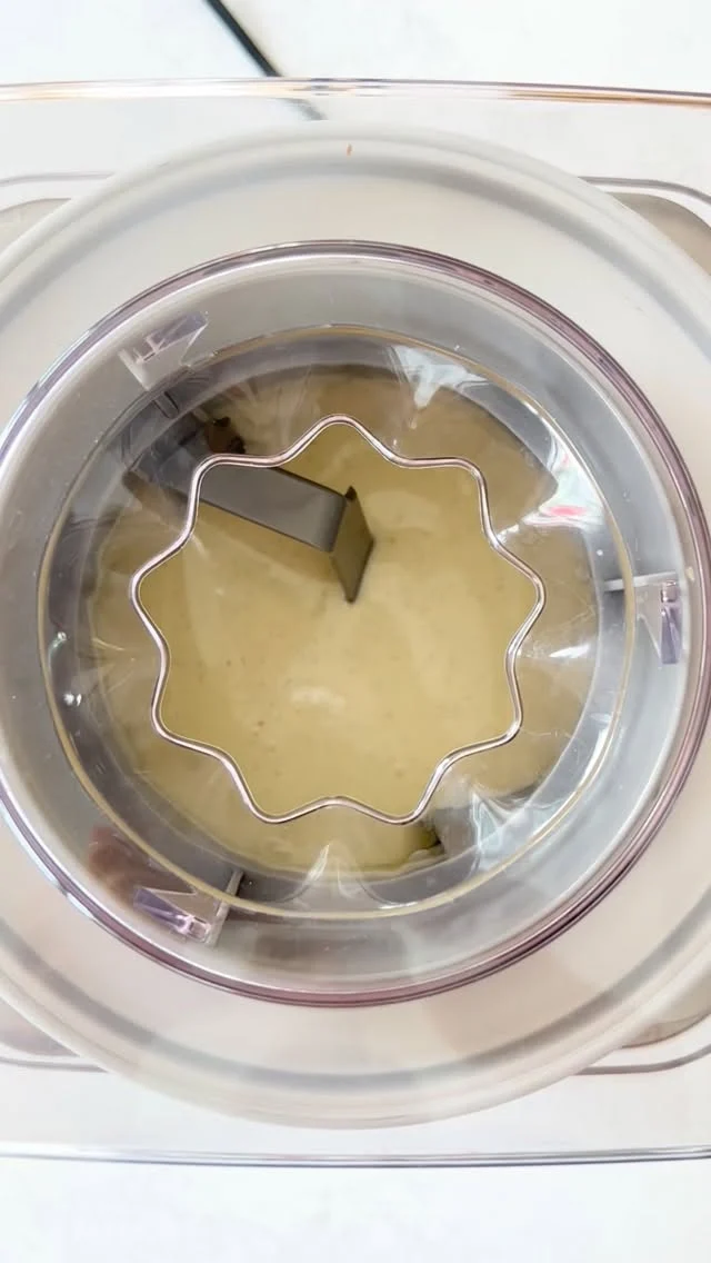 Watching gelato churn is weirdly hypnotic—and this is where that silky texture happens 😍
.
Access my full gelato guide through the link in my profile, or comment GELATO and I’ll DM you the direct recipe link right away 🍨
.
https://foodnouveau.com/how-to-make-gelato/
.
#gelato #foodasmr #oddlysatisfyingvideo #gelatolovers #homemadegelato