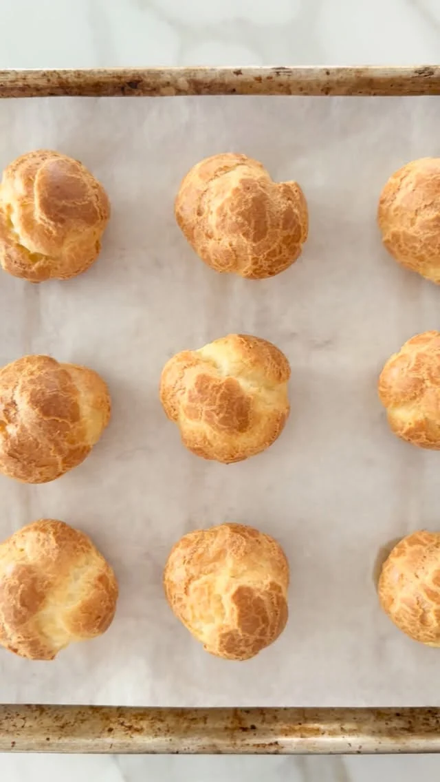 Profiteroles always bring a little drama to dessert ✨
.
Crisp choux puffs, creamy filling, glossy chocolate sauce, and that first bite that makes everyone at the table suddenly very quiet 🤫
.
Get my recipe for profiteroles through the link in my profile, or comment RECIPE and I’ll DM you the direct link right away!
.
https://foodnouveau.com/classic-profiteroles-recipe/
.
#profiteroles #chouxpastry #frenchdessert #pastrylove #dessertrecipe