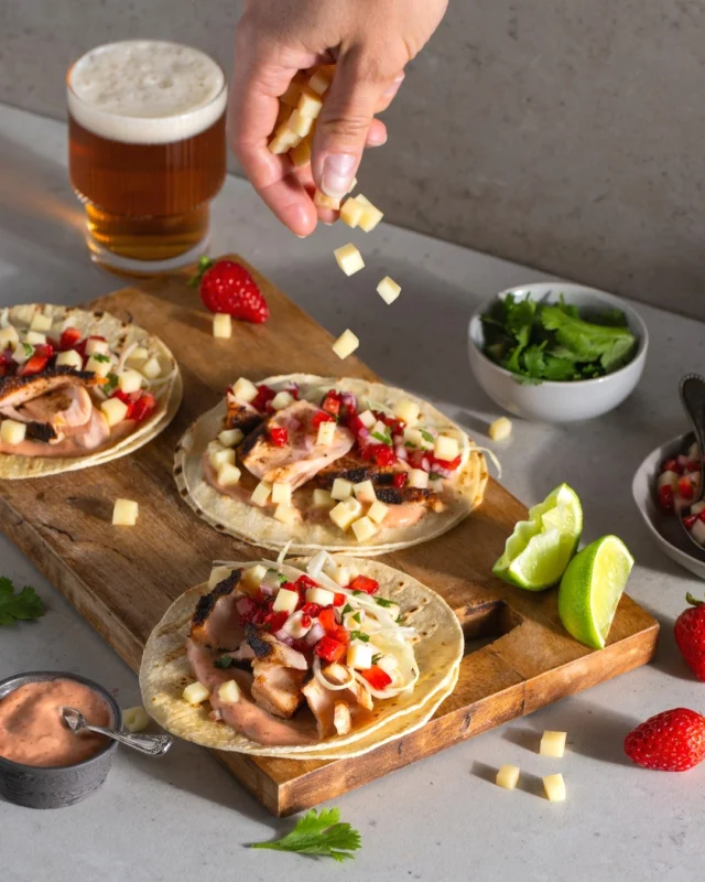 Salmon Tacos with Strawberry and Cheese Salsa 🌮🍓
.
These salmon tacos are the kind of dinner that makes a random weeknight feel like a mini vacation! 💃🏼 Flaky salmon, warm tortillas, and a strawberry + cheese salsa that’s sweet, tangy, and salty all at once (my favorite flavor combo, always).
.
Click the link in my profile to get my recipe for these mood-lifting Salmon Tacos, or comment RECIPE and I’ll DM it to you right away 🤗
.
Client: @fromagesbergeron
Photographer: @catherinecote 📸
Recipe + Styling: Moi 💁🏼‍♀️
.
🚨 Always open to collabs with new clients! If you’d like eye-catching, festive recipes like this for your brand, slide into my DMs asap! 🚨
.
https://fromagesbergeron.com/en/blogs/main-course/salmon-tacos-with-strawberry-and-cheese-salsa
.
#salmonrecipes #easydinner #taconight #strawberryrecipes #tacotuesdays