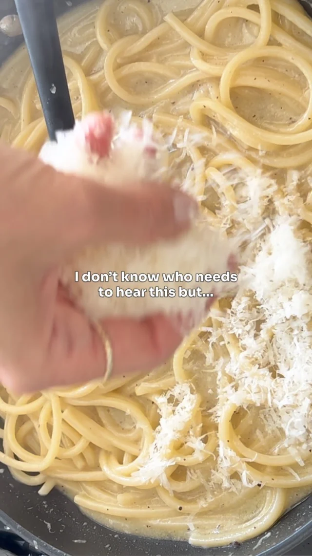 Cacio e pepe looks simple because it is simple—but the magic is in the technique. Starchy pasta water, finely grated cheese, and a little patience turn into the glossiest sauce 🙂‍↕️
.
Get my recipe for Perfect Cacio e Pepe Pasta through the link in my profile, or comment RECIPE and I’ll DM you the direct link right away!
.
https://foodnouveau.com/perfect-cacio-e-pepe-pasta/
.
#cacioepepe #pastarecipe #italianpasta #easydinner #romanpasta