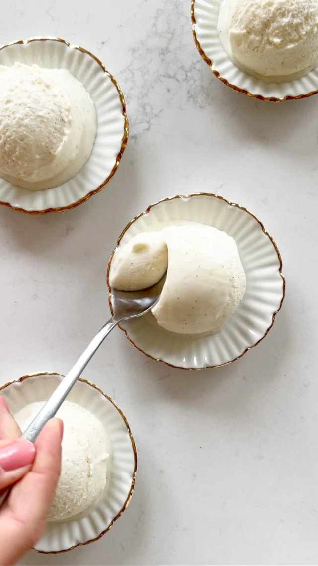 The best vanilla gelato starts with actual vanilla 💡
.
Split the bean, scrape out those tiny seeds, steep everything into the base, and you get a gelato that’s creamy, fragrant, and anything but boring. Vanilla is simple, yes—but simple still deserves good ingredients ✨
.
Get my Gelato Masterclass through the link in my profile, or comment GELATO and I’ll DM you the direct link right away!
.
https://foodnouveau.com/how-to-make-gelato/
.
#vanillagelato #homemadegelato #gelato #vanillabean #italianicecream