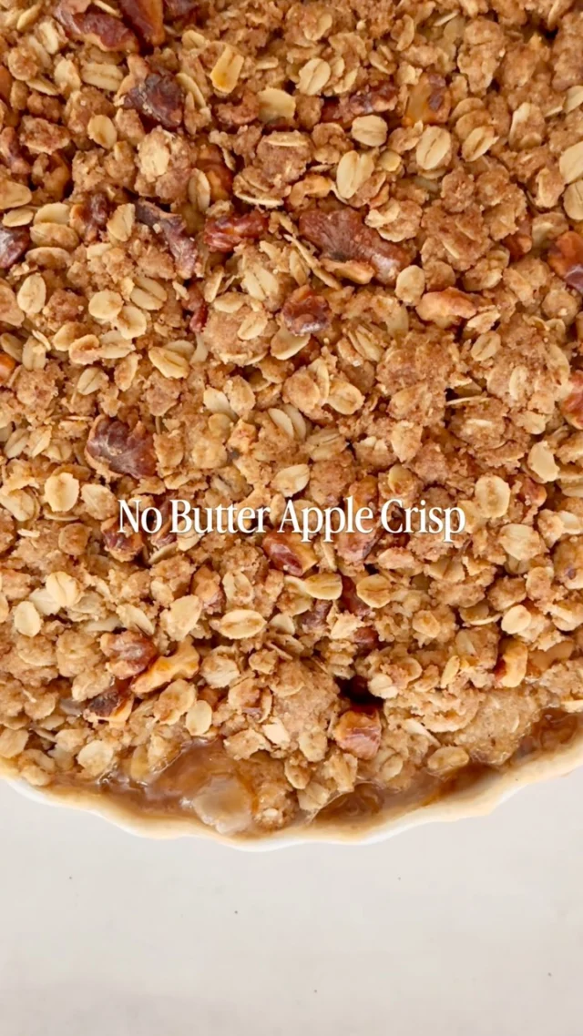 You don’t need butter to make a properly crunchy apple crisp. My dairy-free version uses olive oil in the topping, which creates crisp golden clumps over soft, bubbling apples. It is an easy first step into apple-dessert season—especially with a scoop on top! 🍎😏
.
Get my Dairy-Free Apple Crumble recipe through the link in my profile, or copy + paste in a browser: https://foodnouveau.com/dairy-free-apple-crumble/
.
Comment RECIPE and I’ll DM you the direct link right away!
.
#applecrisp #dairyfreedessert #appledessert #fallbaking #veganbaking