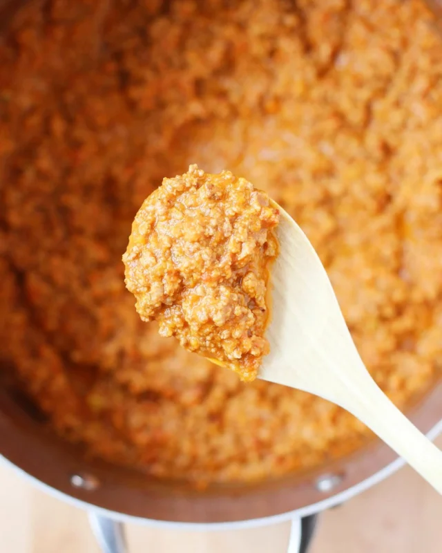Bolognese is NOT tomato sauce with ground beef! I will happily die on this delicious Italian hill 🍝 A proper ragù builds flavor slowly with soffritto, meat, wine, milk, and a restrained amount of tomato, then simmers until everything becomes rich and creamy.
.
This is batch-cooking at its most rewarding: make a big pot, use some for pasta or lasagna, and freeze the rest for future dinners. My post walks through the traditional method and the details that matter, so it’s a good one to save before your next slow-cooking Sunday!
.
Click the link in my profile to get my recipe for Authentic Bolognese Sauce, or comment RECIPE and I’ll DM it to you right away 🤗
.
https://foodnouveau.com/how-to-make-an-authentic-bolognese-sauce/
.
#bolognese #ragubolognese #italianfood #pastasauce #batchcooking