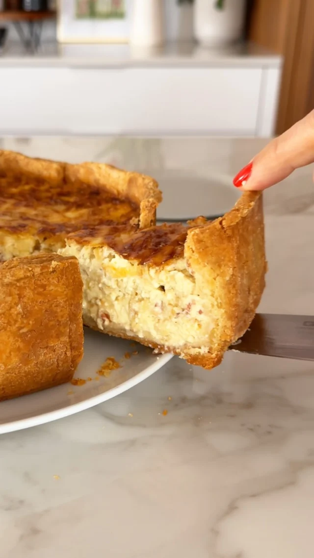 I know quiche often gets filed under brunch, but I’d like to make a case that it makes an excellent dinner, too 🙋🏼‍♀️ A deep slice of Quiche Lorraine with a crisp salad is an excellent dinner, especially if you serve it with a glass of crisp white. You can still enjoy it for brunch the next day—if there are leftovers, that is 😏
.
Get my Quiche Lorraine recipe through the link in my profile, or comment RECIPE and I’ll send it to you 🇫🇷
.
https://foodnouveau.com/how-to-make-classic-quiche-lorraine/
.
#quichelorraine #quiche #frenchcooking #dinnerideas #savorybaking
